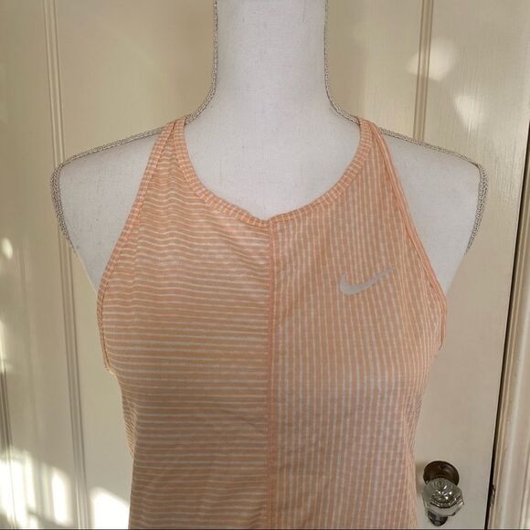 Nike Drifit Tanktop - Picture 2 of 10